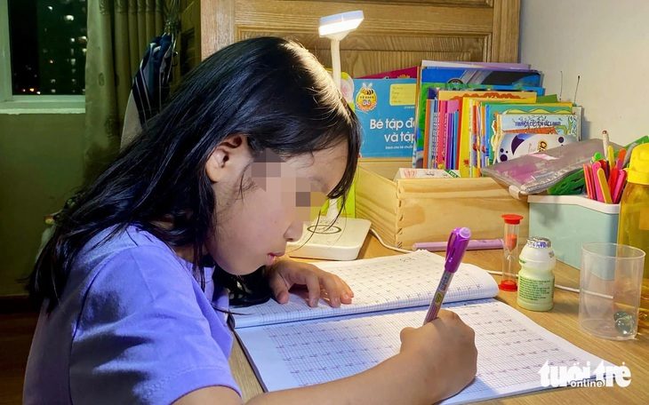Chính tả và rèn chữ, rèn người - Ảnh 1. Chính tả & rèn chữ, rèn người - Ảnh 1.